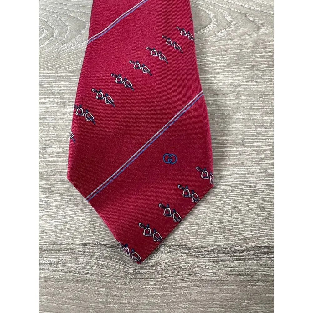 Gucci Men’s 100% Silk Tie‎ Red Equestrian Horsebit Pattern Made in Italy